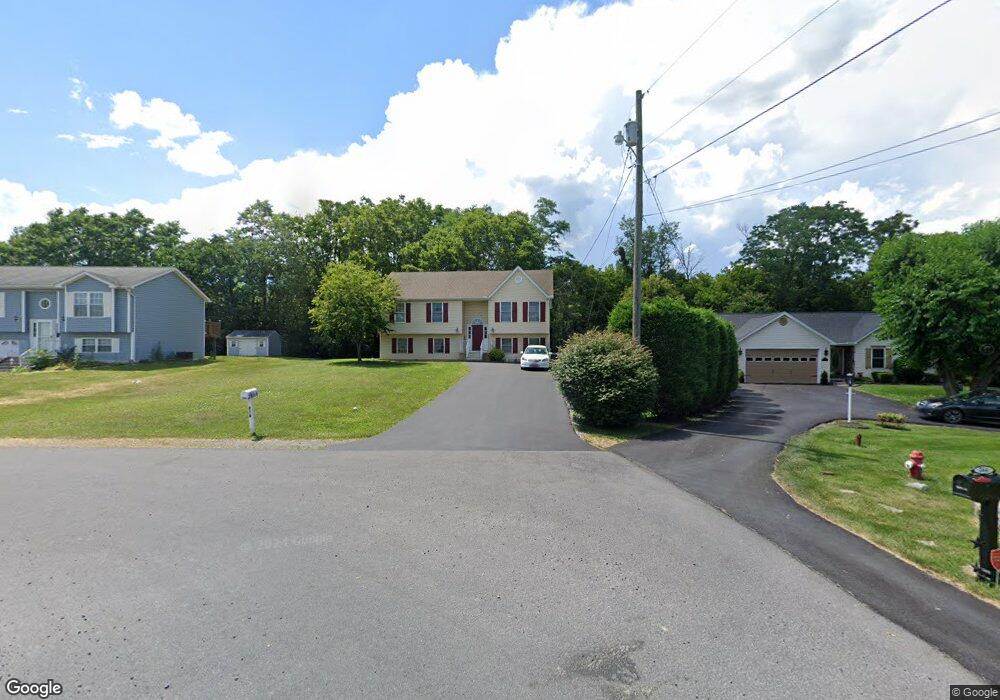 270 Wendover Dr, Bunker Hill, WV 25413 - photo 1