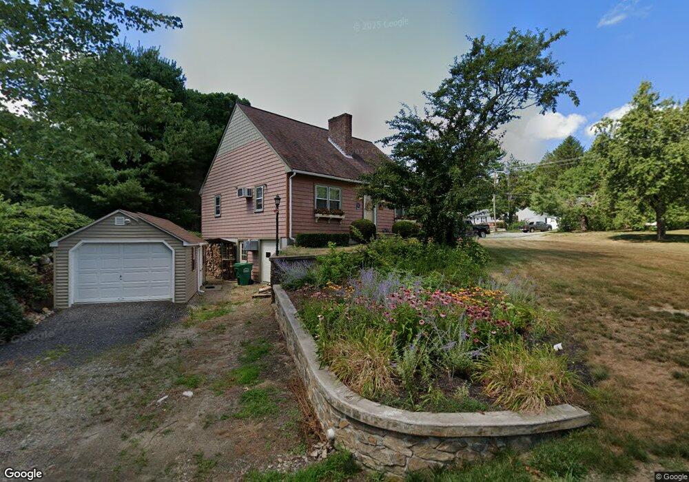 527 Highland St, Northbridge, MA 01534 - photo 1