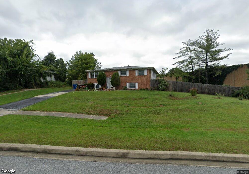 4920 Shelbourne Rd, Halethorpe, MD 21227 - photo 1