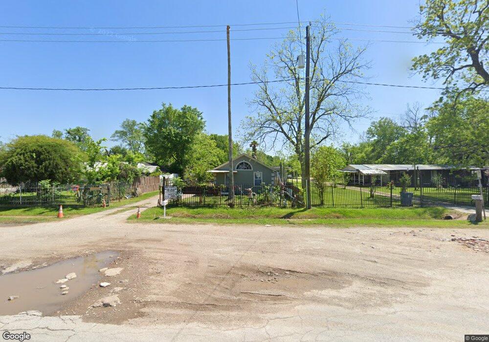 5410 Hartwick Rd, Houston, TX 77093 - photo 1