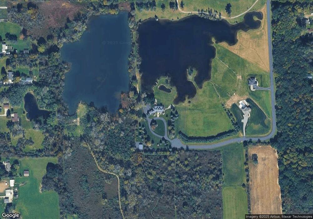 6270 Hidden Forrest Dr, Swartz Creek, MI 48473 - photo 1