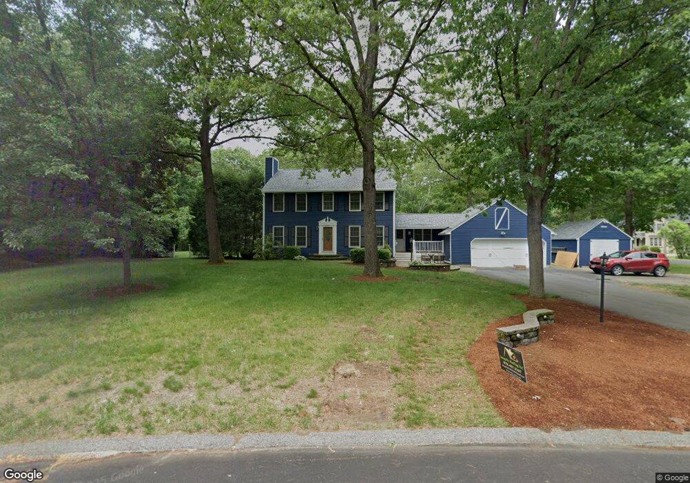 25 Chase Brook Cir, Litchfield, NH 03052 - photo 1