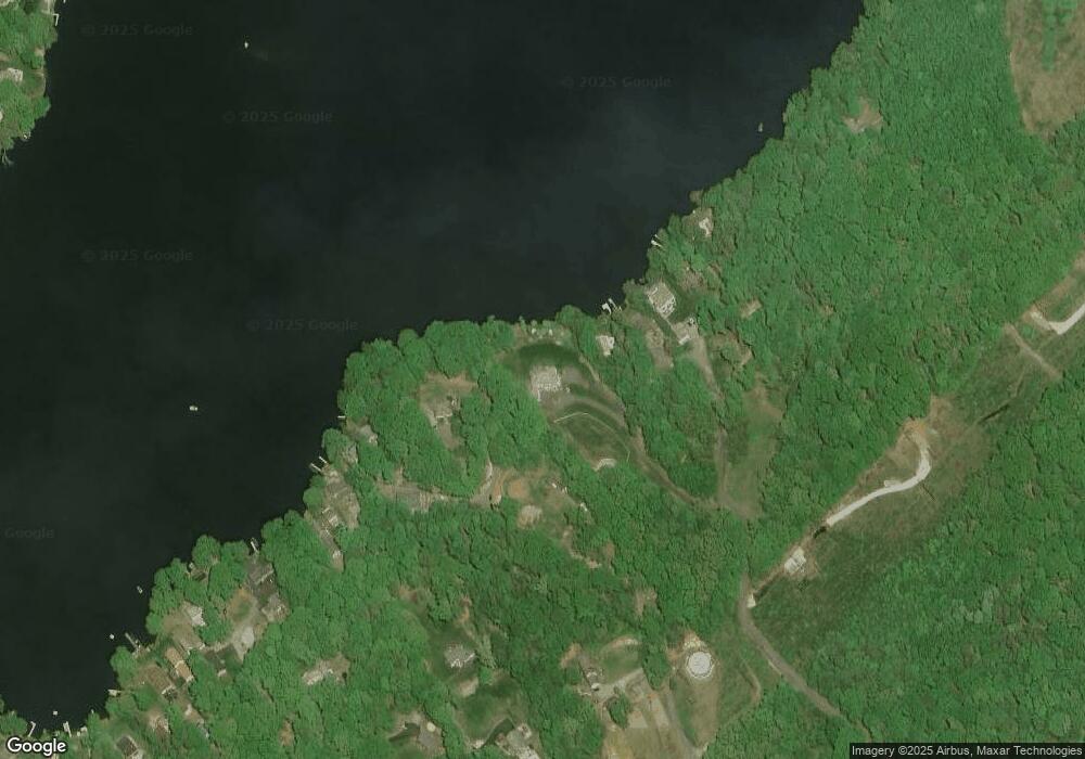 72 Wilderness Dr, Sutton, MA 01590 - photo 1