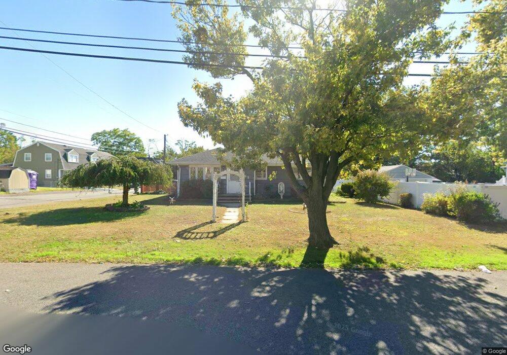 32 Dunlop Dr, Sewaren, NJ 07077 - photo 1