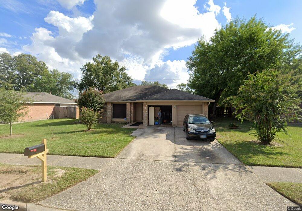 3431 Willow Tree Dr, Houston, TX 77066 - photo 1