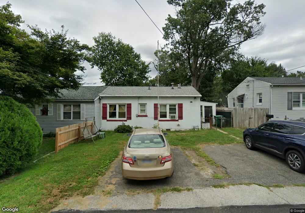 404 Austin Ct, Wallingford, PA 19086 - photo 1