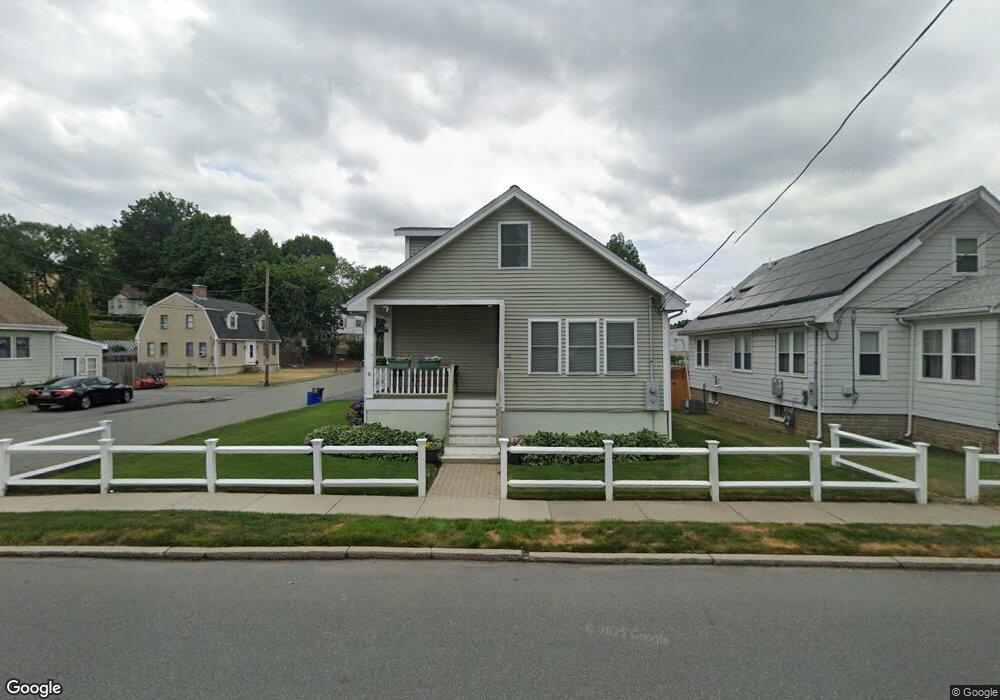 32 Denver St, Saugus, MA 01906 - photo 1