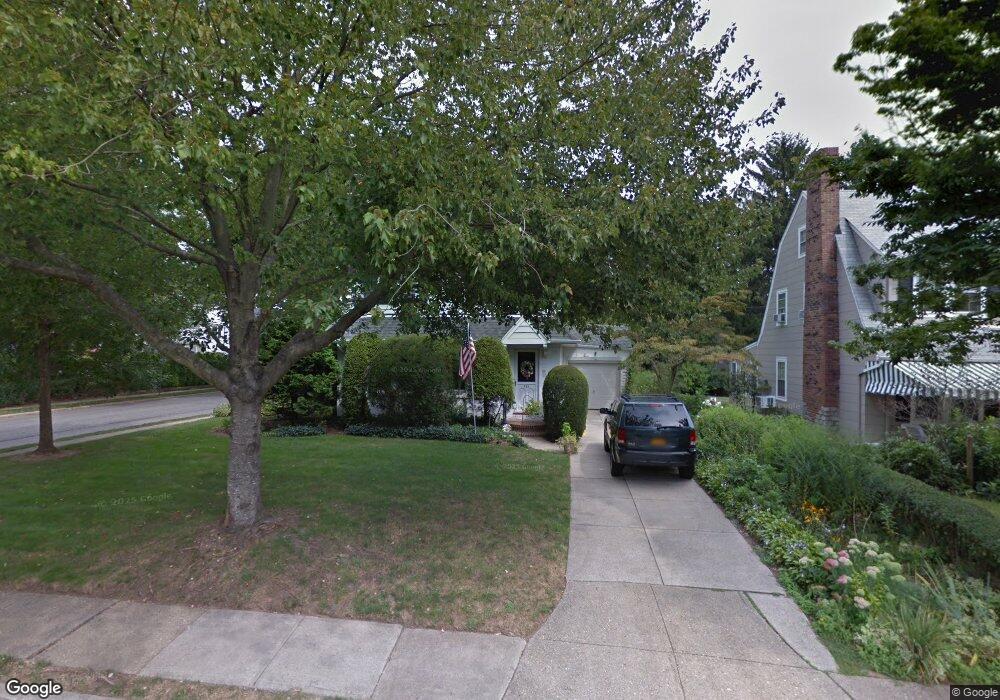 132 Fernwood Terrace, Garden City, NY 11530 - photo 1