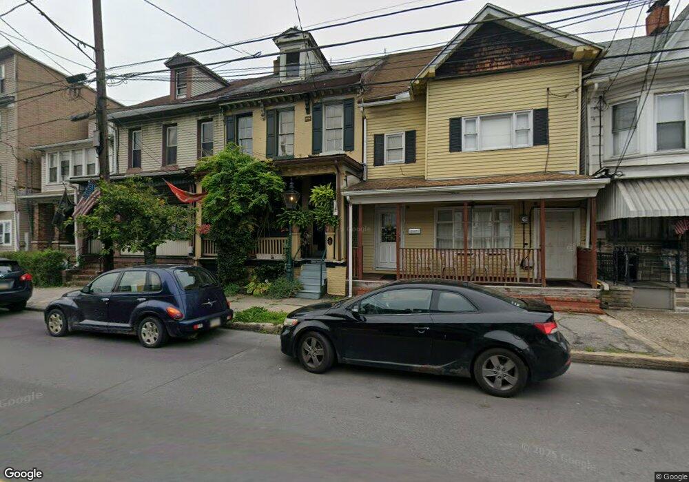 318 Pine St, Tamaqua, PA 18252 - photo 1