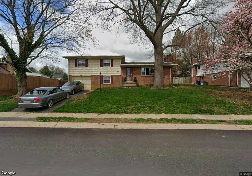 621 Hain Ave, Reading, PA 19605 - photo 1