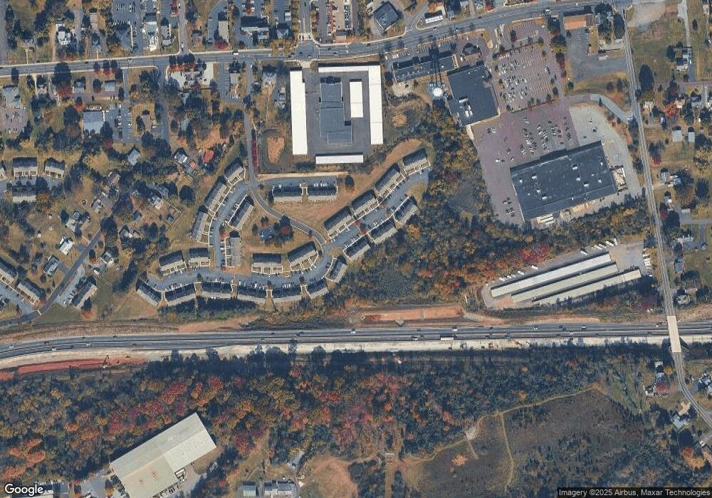 103 Oaktree Ct, Pottstown, PA 19464 - photo 1