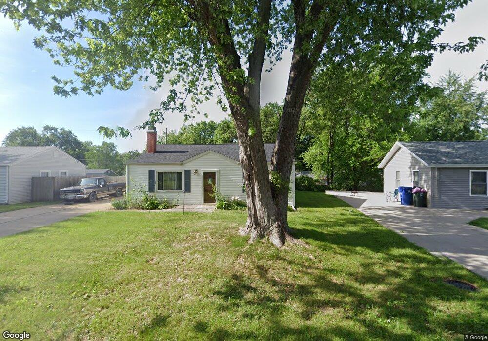 2907 W 70th St, Davenport, IA 52806 - photo 1