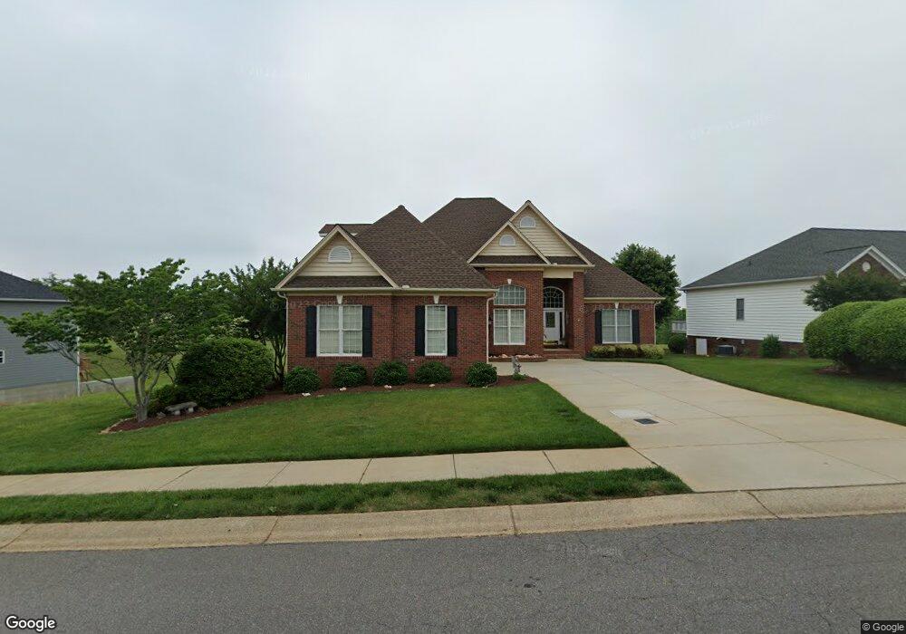 171 Fox Den Cir, Statesville, NC 28677 - photo 1