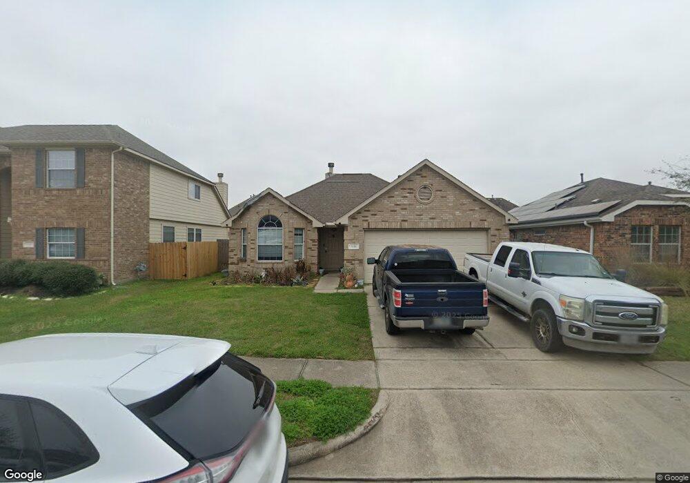 1118 Lasso Ct, Alvin, TX 77511 - photo 1
