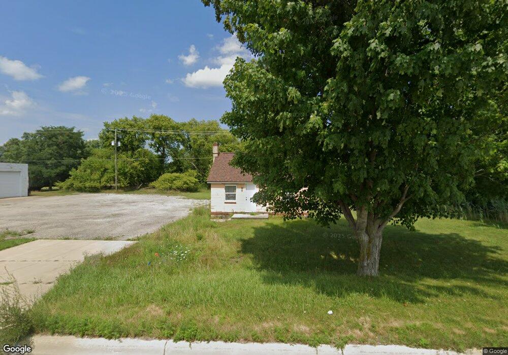 741 E Huron Ave, Vassar, MI 48768 - photo 1