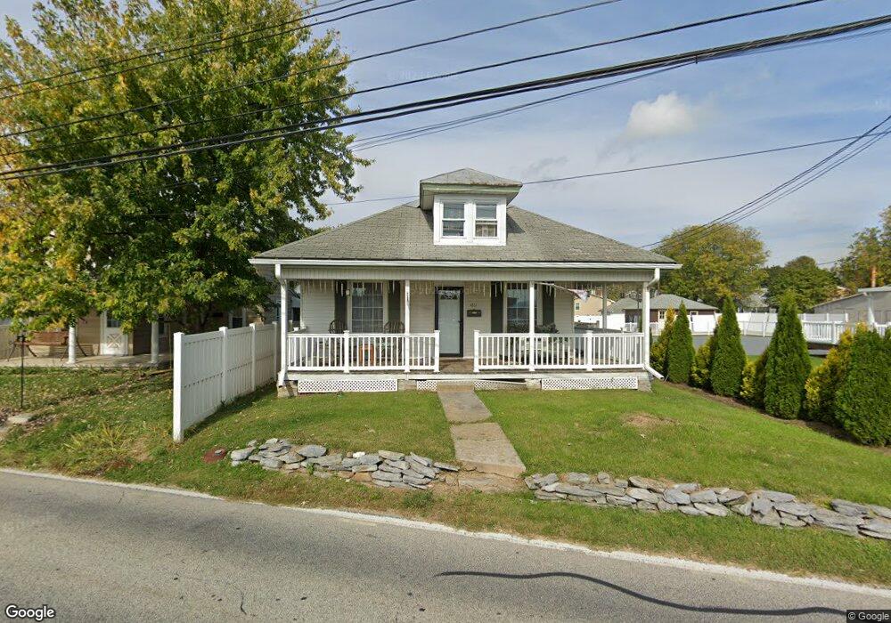 1661 E Derry Rd, Hershey, PA 17033 - photo 1