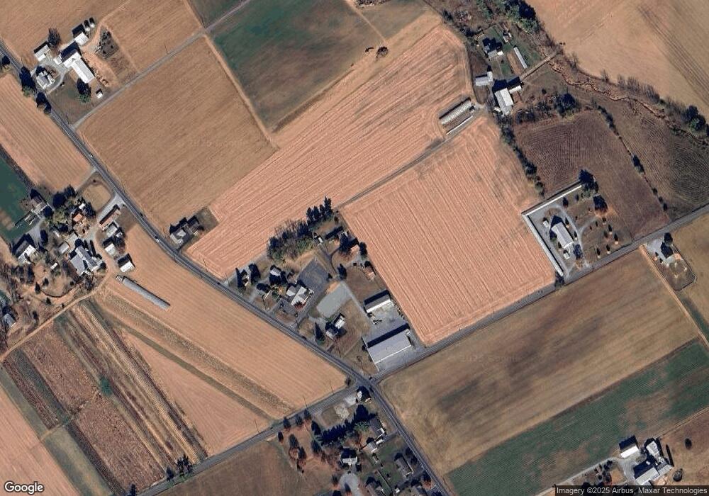 107 E Huyard Rd, New Holland, PA 17557 - photo 1