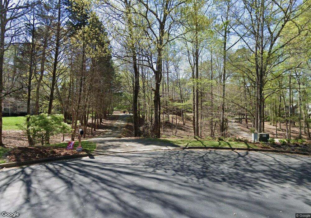 15470 Laurel Grove Dr, Alpharetta, GA 30004 - photo 1