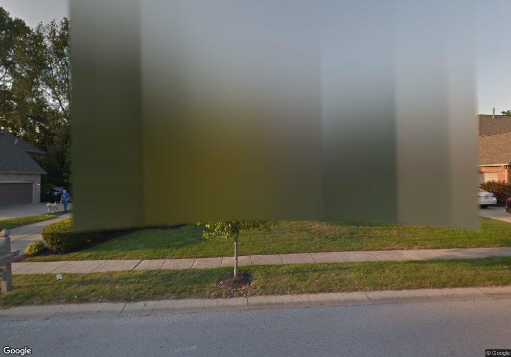 10014 Woods Edge Dr, Fishers, IN 46037 - photo 1