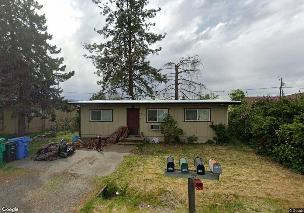 202 Pardee Ln, Grants Pass, OR 97527 - photo 1