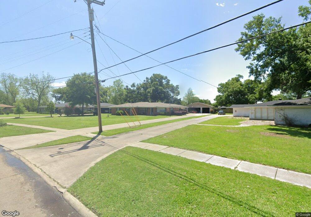 721 Jefferson Dr, Lake Charles, LA 70605 - photo 1