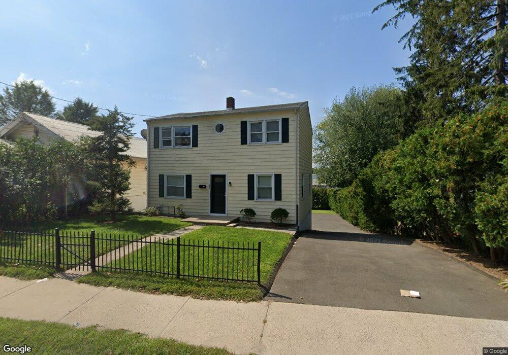 296 Courtland Ave, Stamford, CT 06906 - photo 1