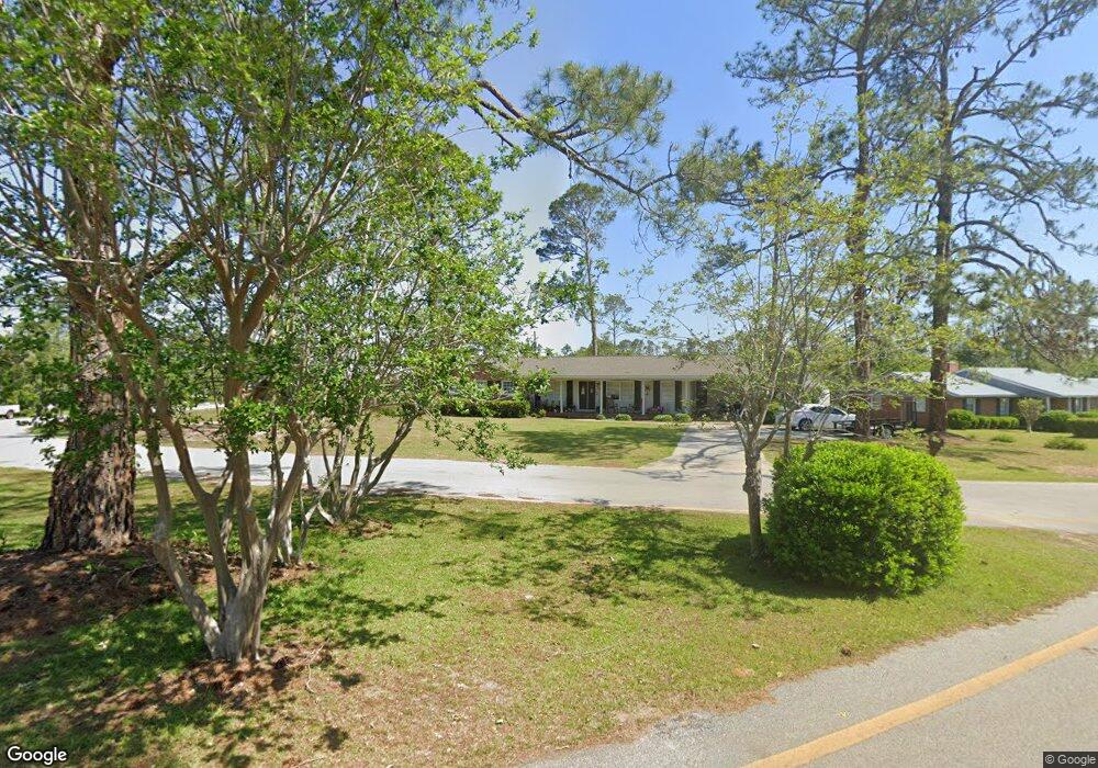 601 Forest Cir, Douglas, GA 31533 - photo 1