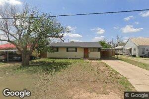 709 Yonkers St, Plainview, TX 79072
