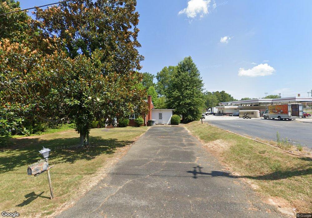 526 Country Club Dr, Asheboro, NC 27205 - photo 1