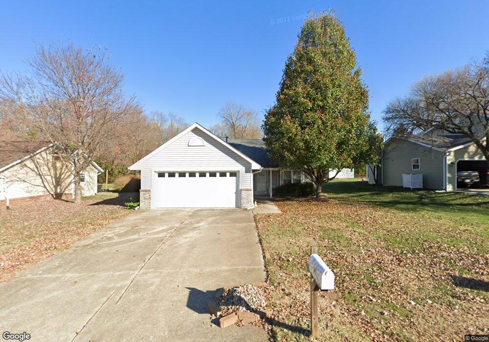 1106 Jacquelyn Ct, Maryville, IL 62062 - photo 1