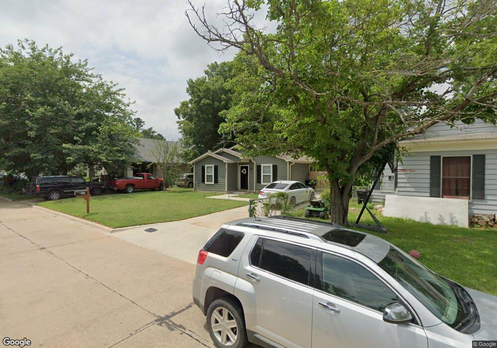 621 W Heron St, Denison, TX 75020 - photo 1