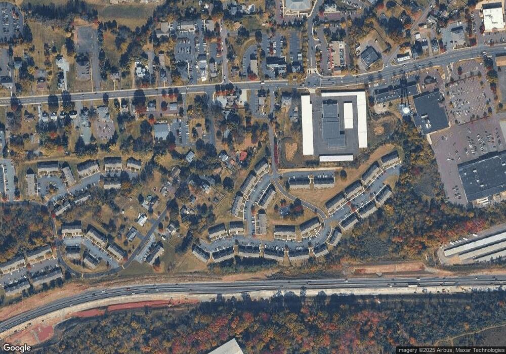 205 Maple Glen Cir unit 205, Pottstown, PA 19464 - photo 1