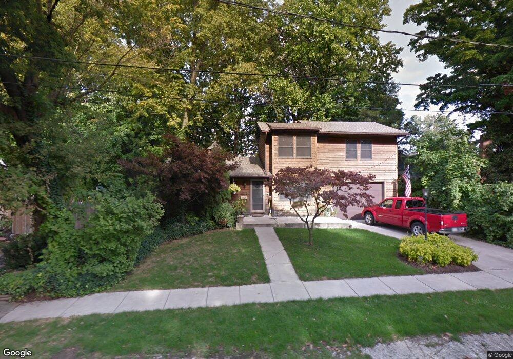 423 Chelsea Ave, Erie, PA 16505 - photo 1