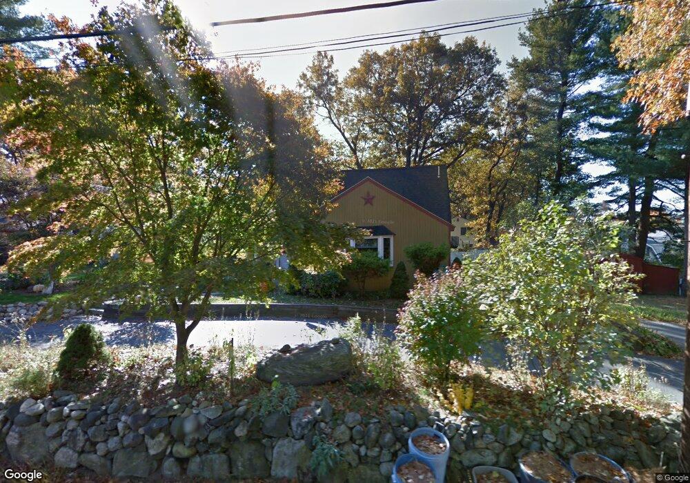 4 Edgemont Ave, Burlington, MA 01803 - photo 1