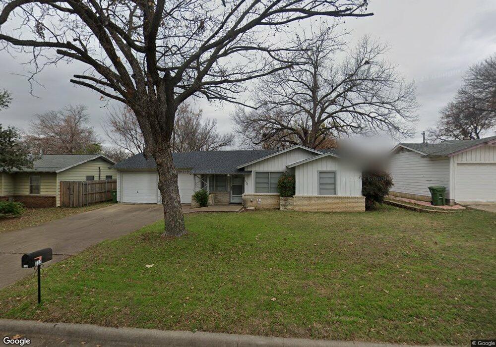 732 Oak Dr, Hurst, TX 76053 - photo 1