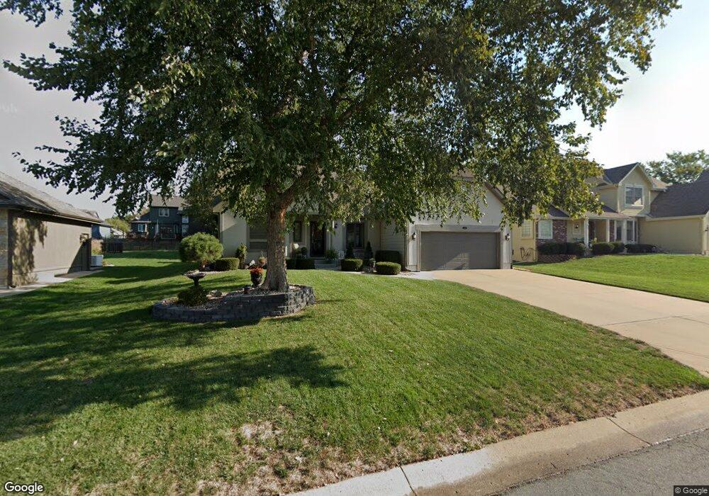 412 SW Seagull St, Lees Summit, MO 64082 - photo 1