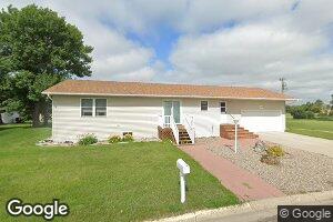 518 4th St W, Napoleon, ND 58561