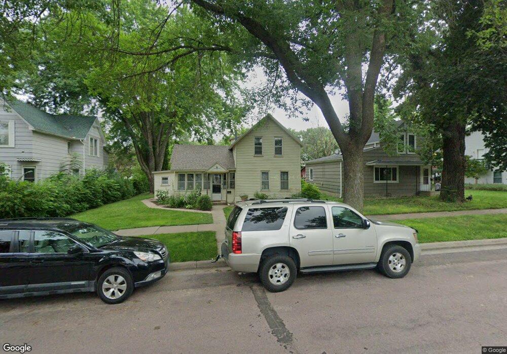 1306 N 4th St, Mankato, MN 56001 - photo 1