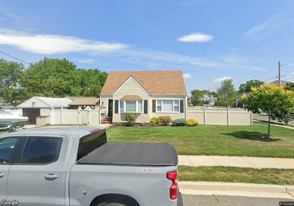 138 Cedar St, Freeport, NY 11520 - photo 1