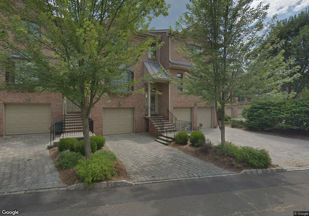 11 Stonebrook Ct, Harrington Park, NJ 07640 - photo 1