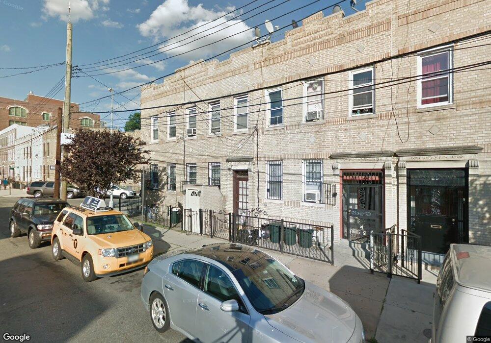 3085 42nd St, Astoria, NY 11103 - photo 1