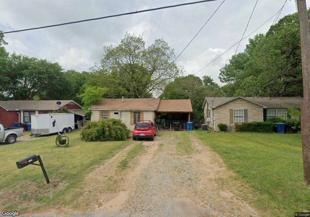 1109 Woodlawn Blvd, Denison, TX 75020 - photo 1