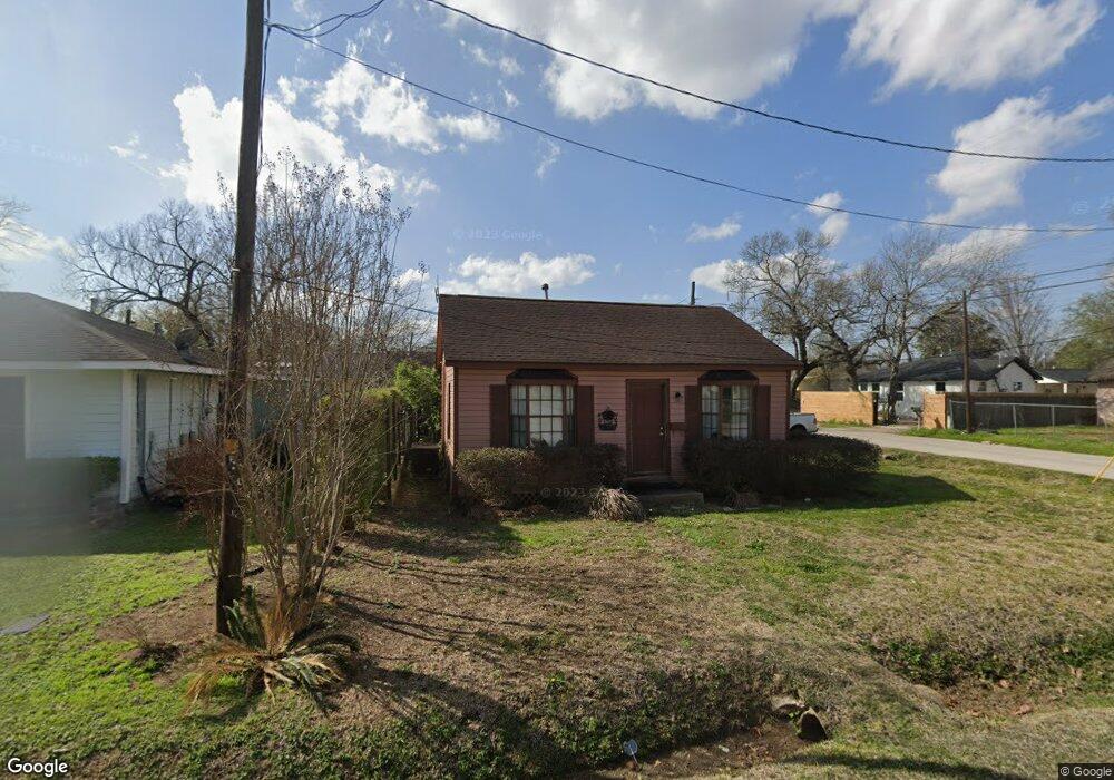 6627 Helmers St, Houston, TX 77022 - photo 1
