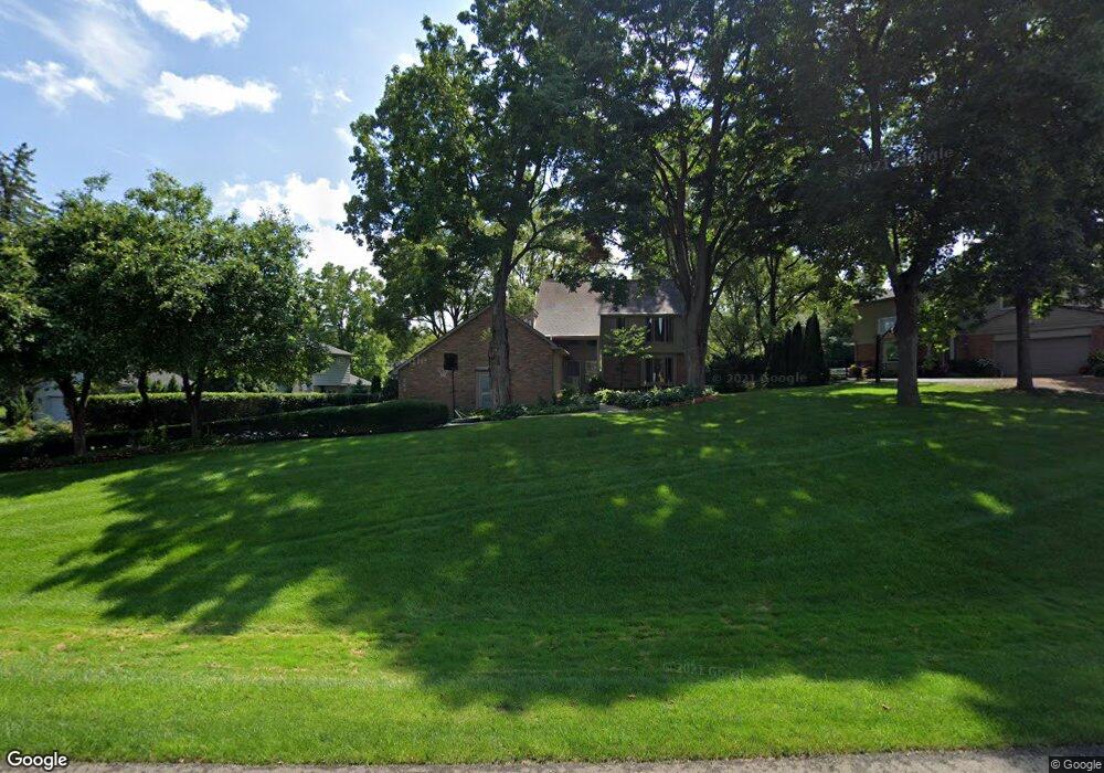 264 Woodedge Dr unit Bldg-Unit, Bloomfield Hills, MI 48304 - photo 1