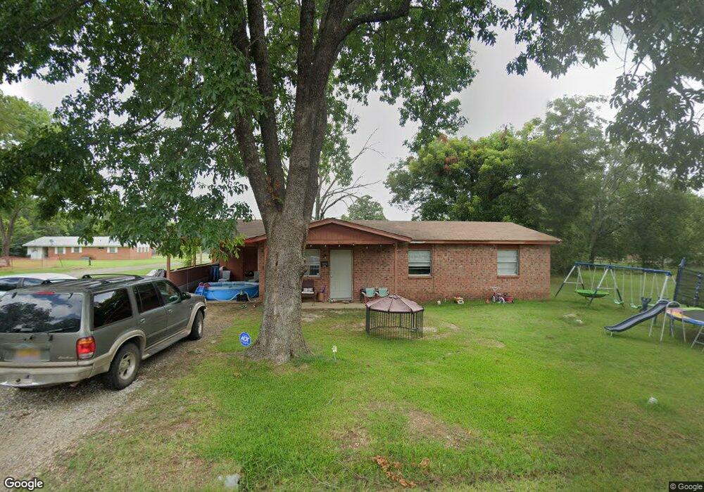 401 S 9th St, Hugo, OK 74743 - photo 1