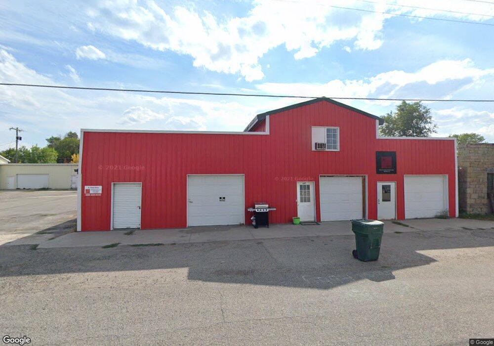 607 Clough Ave S, Columbus, MT 59019 - photo 1