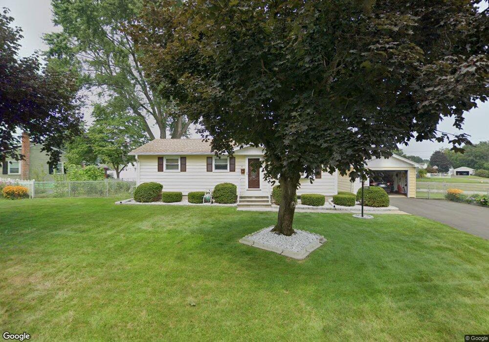 50 Bridle Path Cir, Ludlow, MA 01056 - photo 1