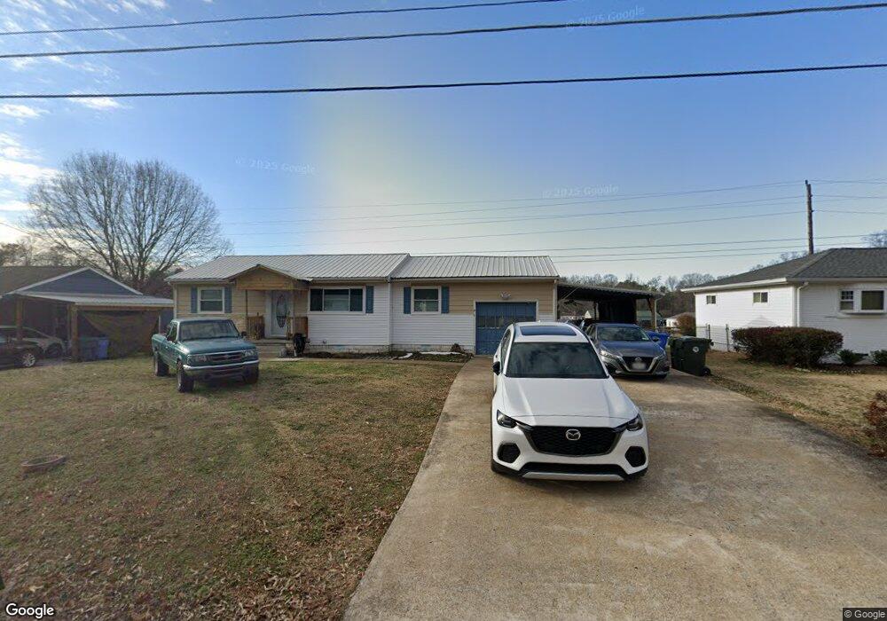 1208 Echo Dr, Hixson, TN 37343 - photo 1