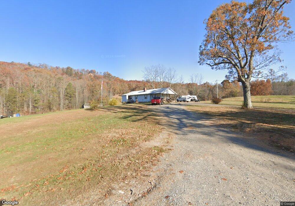 1147 Piney Rd, Mineral Bluff, GA 30559 - photo 1