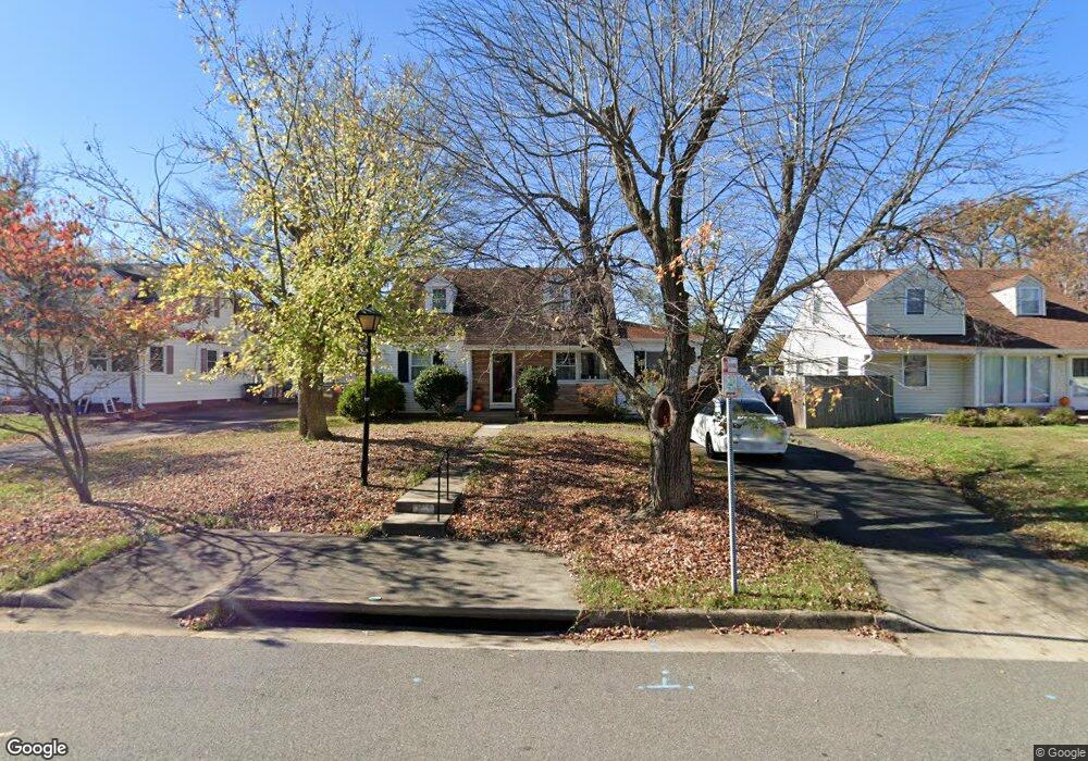 6620 Cavalier Dr, Alexandria, VA 22307 - photo 1